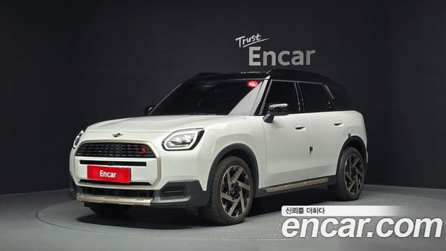 Mini Cooper S Countryman 2024 — Фото 1/20