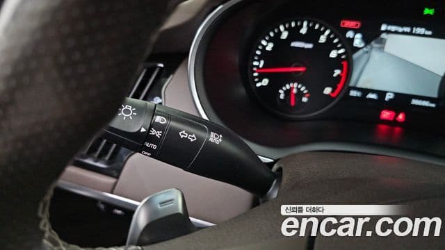 Kia Stinger Meister 2021 — ფოტო 28/33