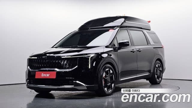 Kia Carnival 2025 — Фото 1/20