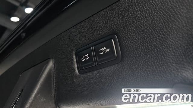 Kia Carnival 2025 — Фото 16/20