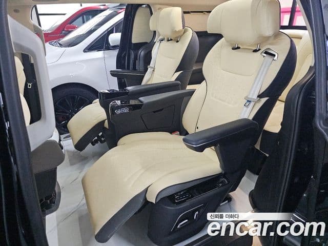 Kia Carnival 2025 — ფოტო 13/31