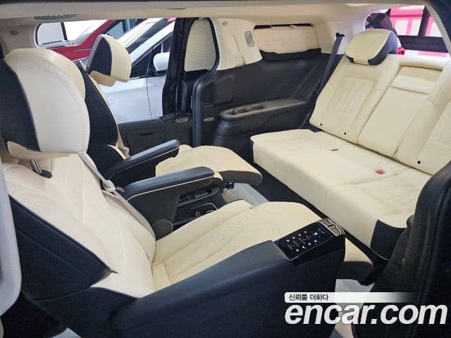 Kia Carnival 2025 — ფოტო 30/31
