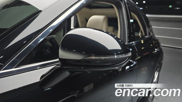 Genesis GV70 2023 — Photo 4/31