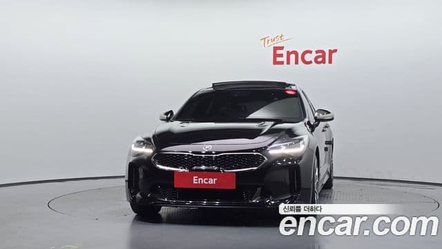 Kia Stinger 2019 — Фото 3/20