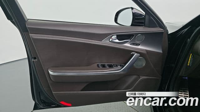 Kia Stinger 2019 — Photo 9/34