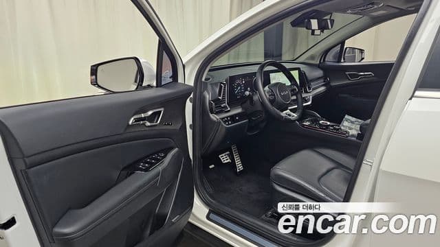 Kia Sportage 2023 — Фото 10/20