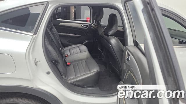 Renault Samsung Arkana 2025 — Фото 12/20