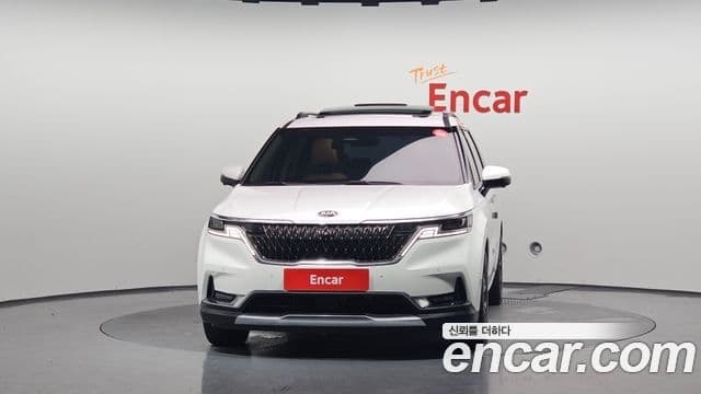 Kia Carnival 2020 — Фото 3/20