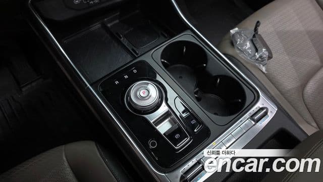 Kia Carnival 2024 — Фото 8/20