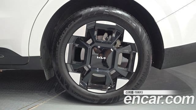 Kia Carnival 2024 — Photo 6/41
