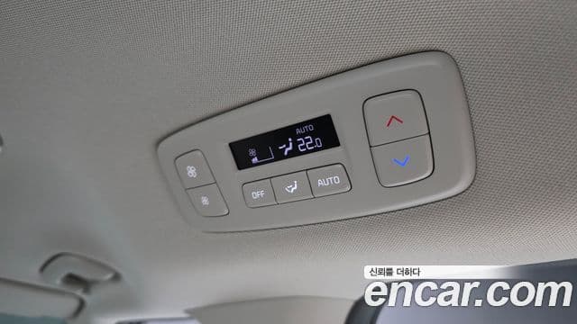 Kia Carnival 2024 — Photo 8/41