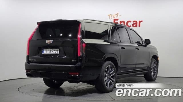 Cadillac Escalade 2023 — ფოტო 9/20