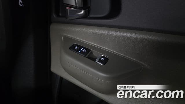 Kia Carnival 2024 — Фото 19/20