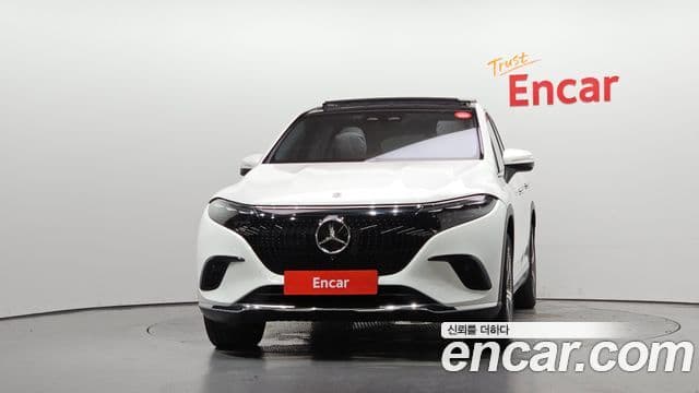 Mercedes-Benz EQS SUV 2023 — Photo 3/20