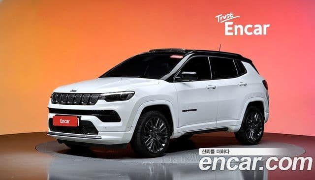 Jeep Compass 2022 — Фото 1/20