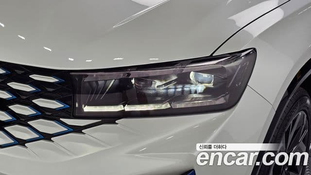 Renault Samsung Grand Koleos 2025 — Photo 10/30