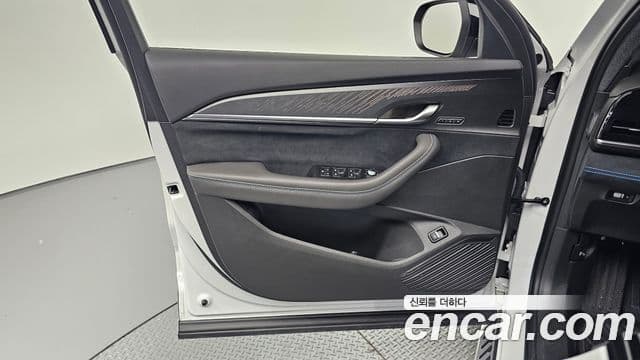 Renault Samsung Grand Koleos 2025 — Photo 2/30