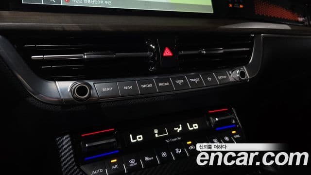 Kia Mohave The Master 2022 — Photo 8/35