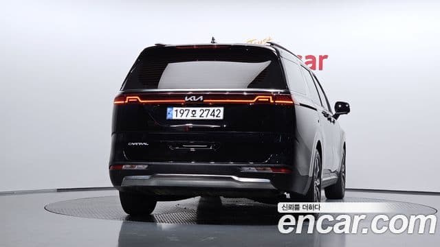 Kia Carnival 2022 — Фото 4/20