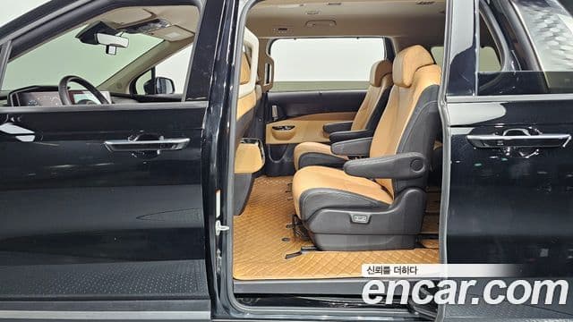 Kia Carnival 2022 — Фото 12/20