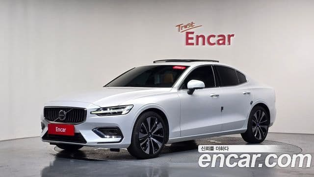 Volvo S60 2024 — ფოტო 11/32