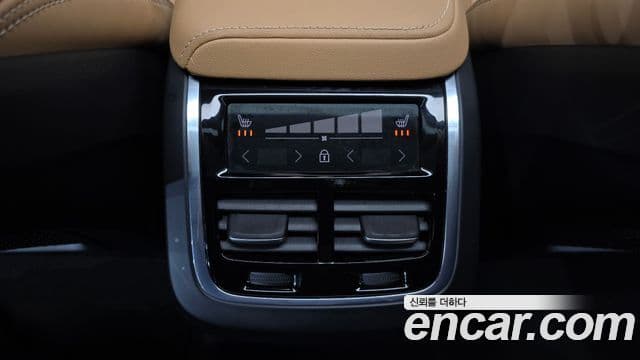 Volvo S60 2024 — ფოტო 32/32