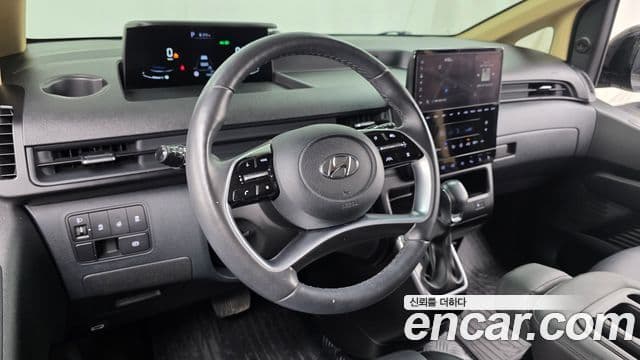 Hyundai Staria 2023 — Фото 12/20