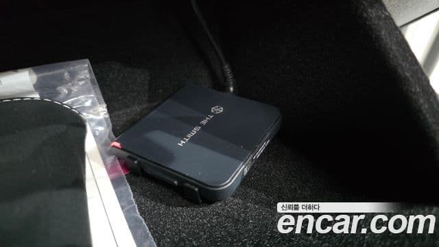 Volkswagen Touareg 2023 — Photo 29/36