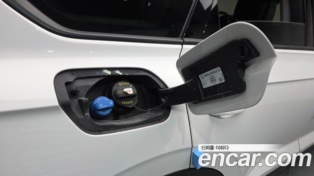Volkswagen Touareg 2023 — Photo 12/36