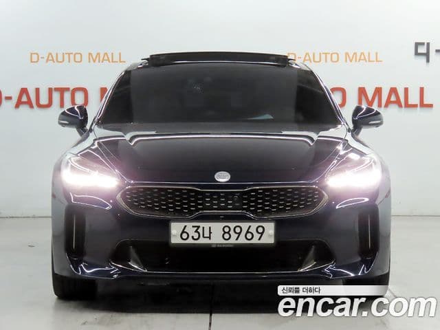 Kia Stinger 2019 — Фото 2/20