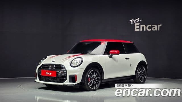 Mini Cooper S 2025 — Фото 1/20