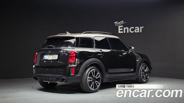 Mini Cooper S Countryman 2021 — Фото 2/20