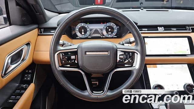 Land Rover Range Rover Velar 2022 — Фото 13/20