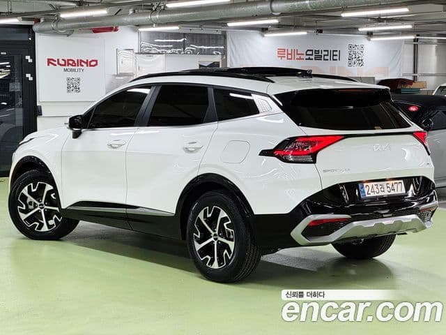 Kia Sportage 2024 — Фото 2/20