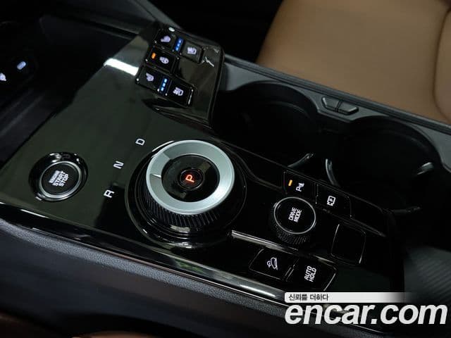 Kia Sportage 2024 — Фото 13/20