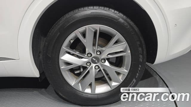 Genesis GV70 2023 — Şəkil 13/34