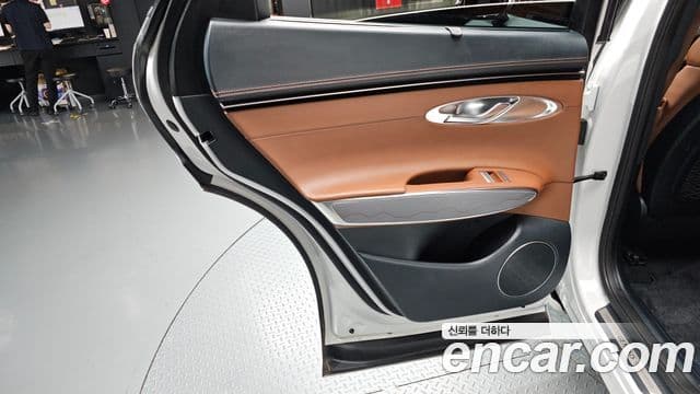 Genesis GV70 2023 — Şəkil 4/34
