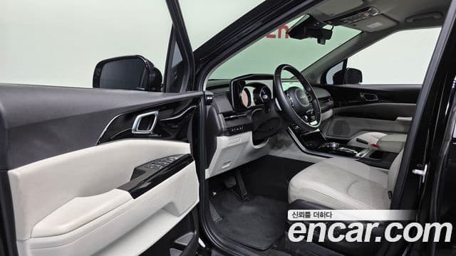 Kia Carnival 2023 — Фото 10/20