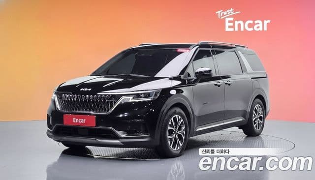 Kia Carnival 2023 — Фото 1/20