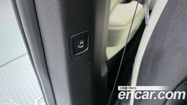 Kia Carnival 2023 — Şəkil 12/33