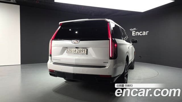 Cadillac Escalade 2021 — Фото 4/20
