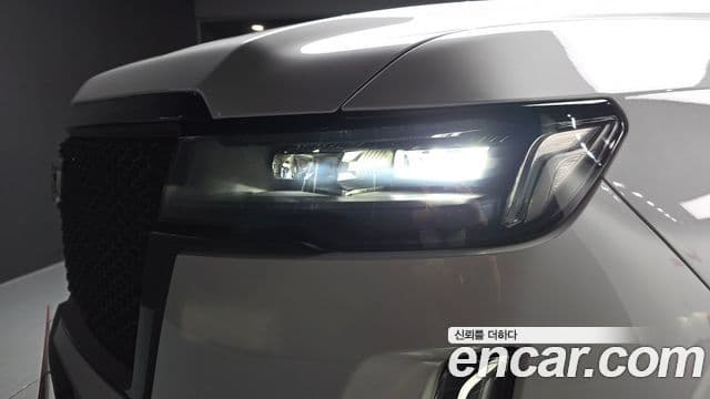Cadillac Escalade 2021 — ფოტო 2/38