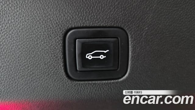 Cadillac Escalade 2021 — ფოტო 14/38