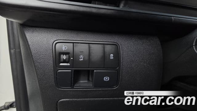 Hyundai Staria 2025 — Фото 20/20