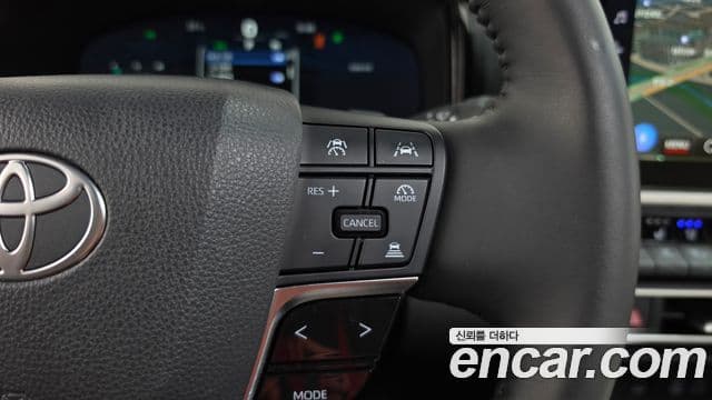 Toyota Camry 2025 — Photo 3/34