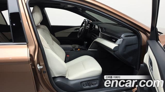 Toyota Camry 2025 — Photo 34/34