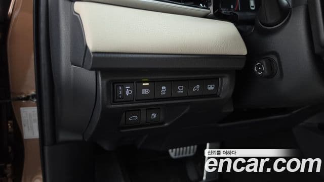 Toyota Camry 2025 — Photo 22/34