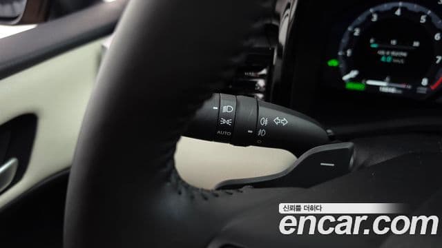 Toyota Camry 2025 — Photo 26/34