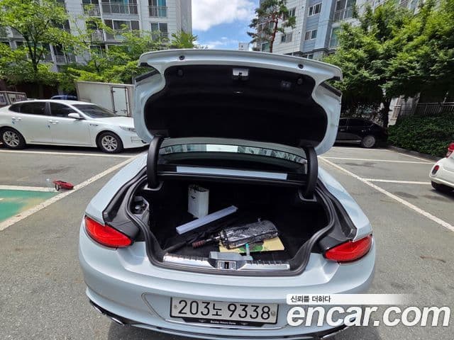 Bentley Continental GT 2022 — Photo 16/19
