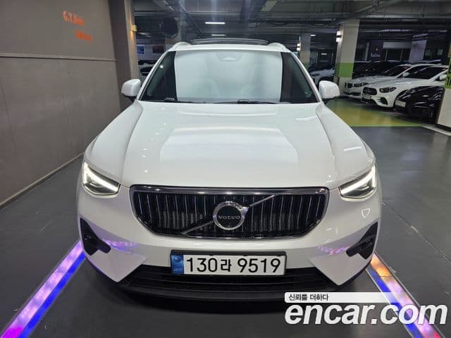 Volvo XC40 2024 — Фото 2/20